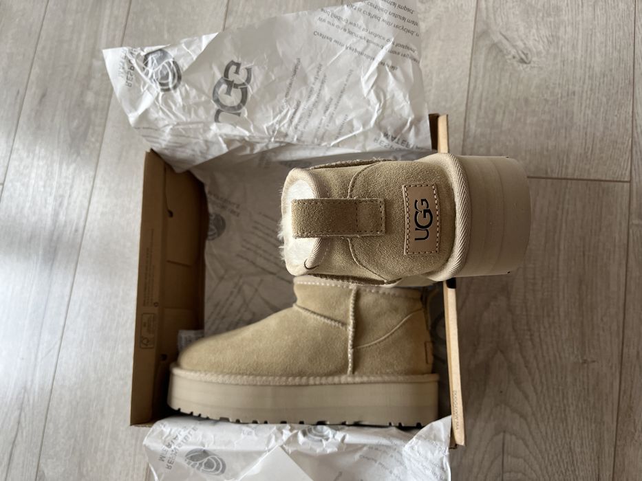 Ugg Mini Platform