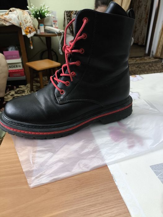 Продам ботинки  в хорошем состоянии