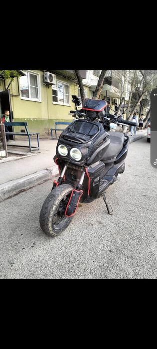 Продаю скутер 150куб