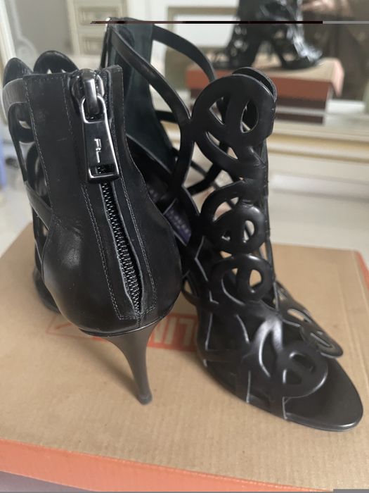 Продам туфли производство Италия