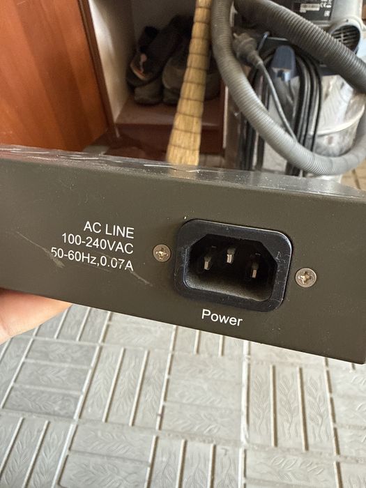 Коммутатор D-Link 10/100 DES-1016A