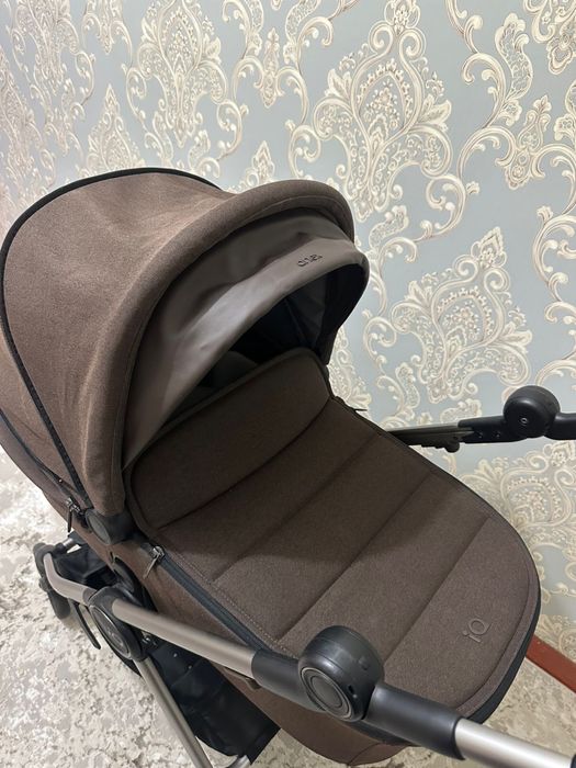Продам коляску anex iq