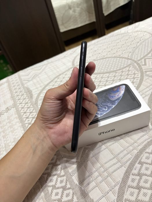 iPhone XR 64GB BLACK