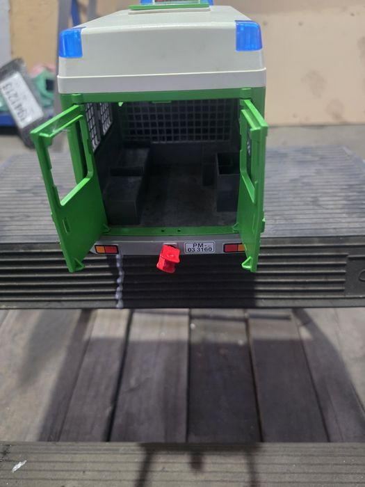 Vand 2 masinute de colectie