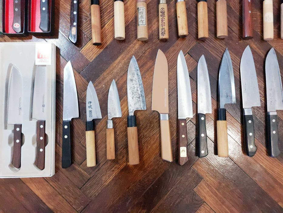 Cutite Profesionale Japoneze De Bucatarie.
