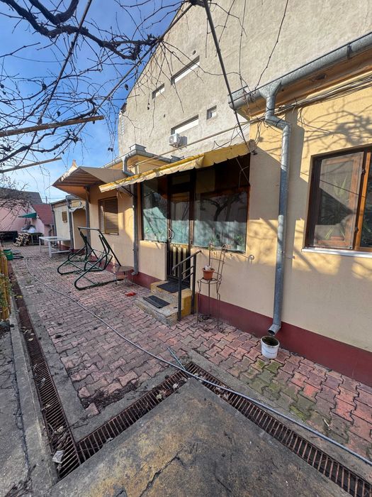 Casa de vanzare, Tomis II aproape de Stadion, front stradal 13 mp