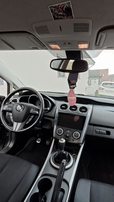 Mașina Mazda CX7 2011