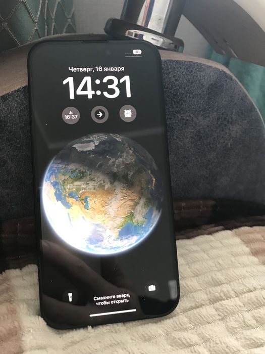 Продам айфон 15 плюс 128 гб