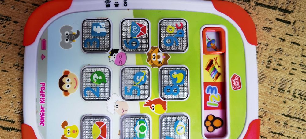 Tabletă interactiva cu sunete bebeluși