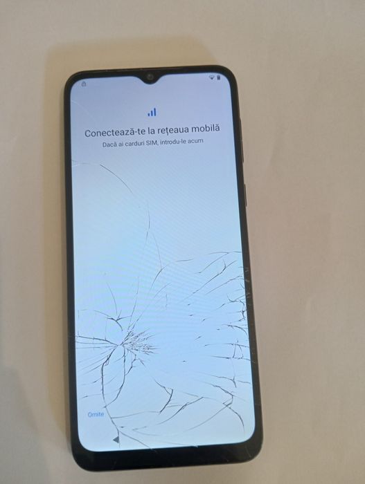 Se vând doua telefoane perfect funcționale dar cu ecran spart