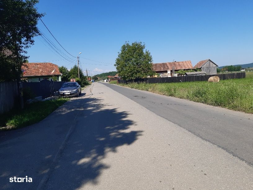 Teren intravilan construibil utilitati asfalt central Lunca Calnicului