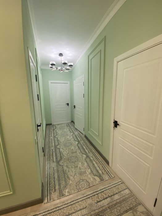 Срочно 2-комнатная квартира Юнусабад-7 Новостройка