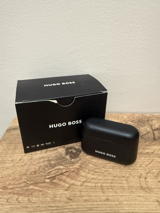 Безпроводные TWS наушники HugoBoss