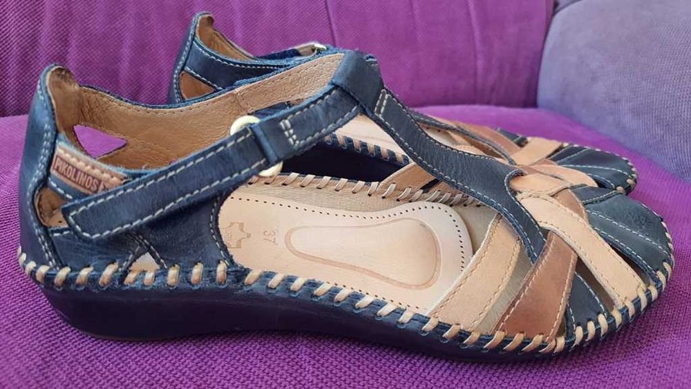 Sandale trendy full piele Pikolinos marimea 37