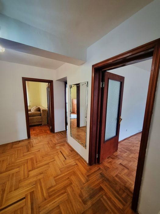 Apartament 3 camere decomandate central