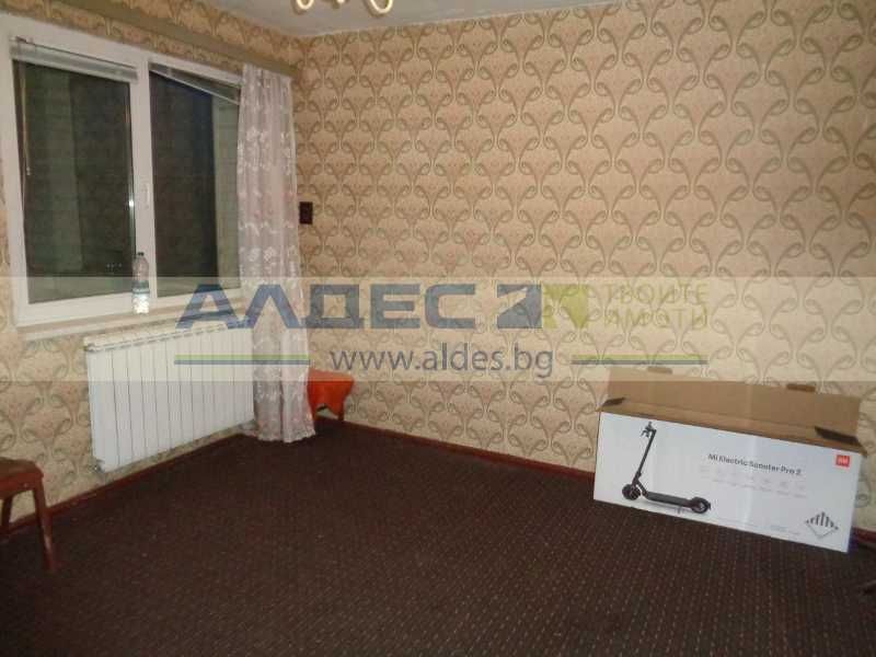 Продава се Къща в София, Враждебна - 319 кв.м за 721 €/кв.м - Снимка #11