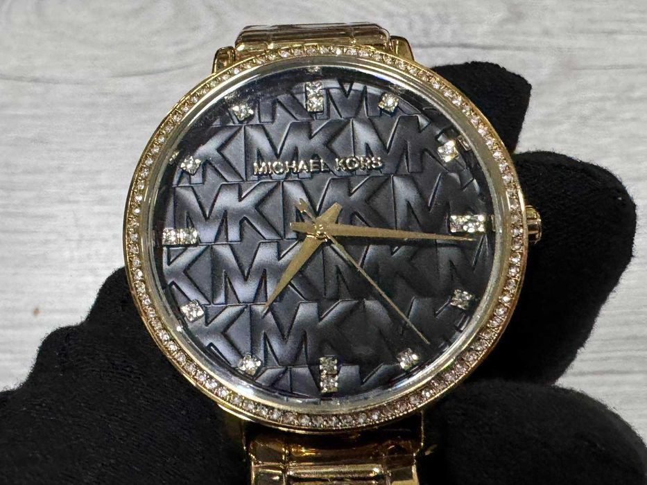 Дамски часовник Michael Kors Pyper Black Pearl MK4593