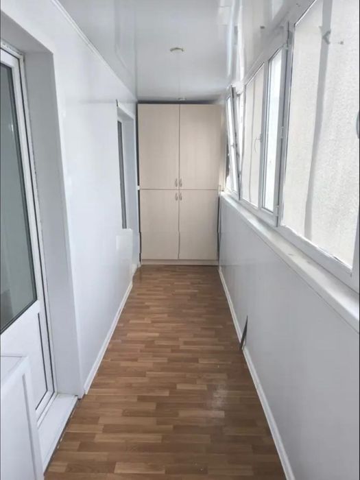 Продается 2 ком квартира микр Женис