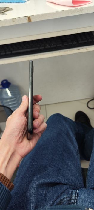 Samsung A20 juda arzon kerak