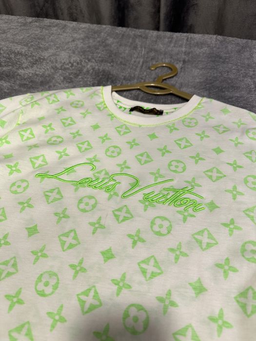Футболка Louis Vuitton Size: M, L