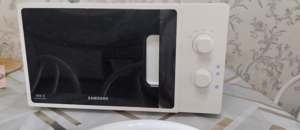 Микроволновка Samsung