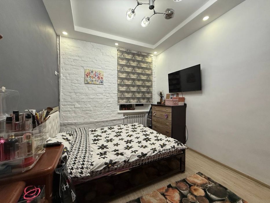 Своя 2в3 комнатная Урда с ремонтом ул. Алишер Навои