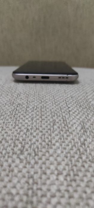 Продам срочно телефон oppo a5 2020