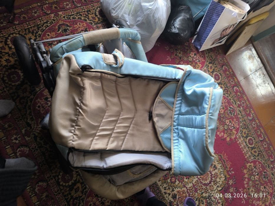 Продам коляску с переноской