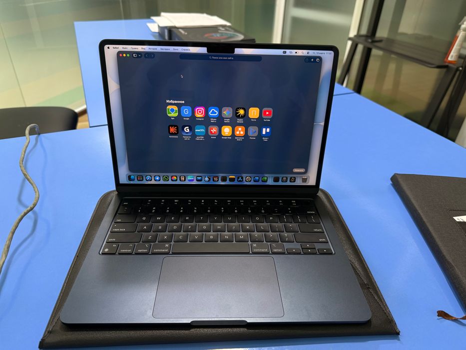 MacBook Air M2 | 13" | 55 циклов | 97% АКБ | Идеал