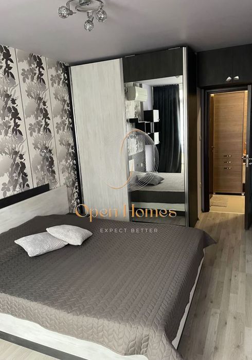 Продава се Тристаен апартамент в Пловдив, Христо Смирненски - 80 кв.м за 1963 €/кв.м - Снимка #8