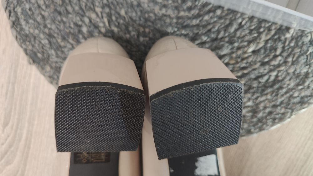 Pantofi cu toc patrat 37 nude/bej deschis Solo Donna Benvenuti piele