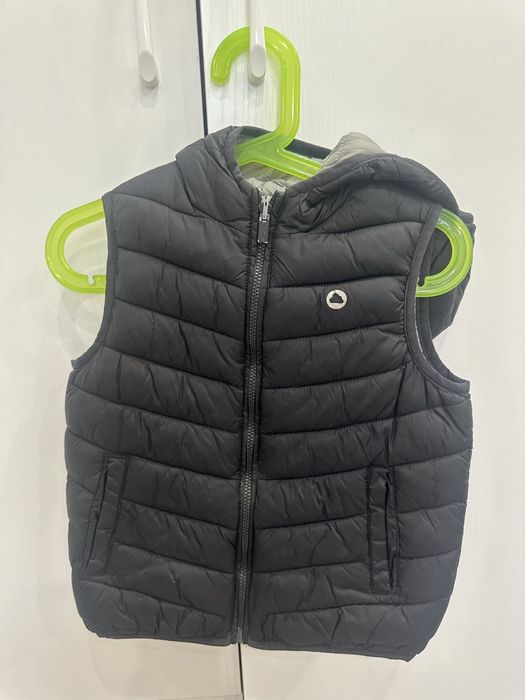 Продам детскую куртку