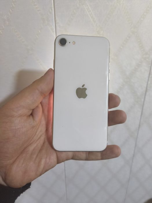 iPhone se 2022 64 gb