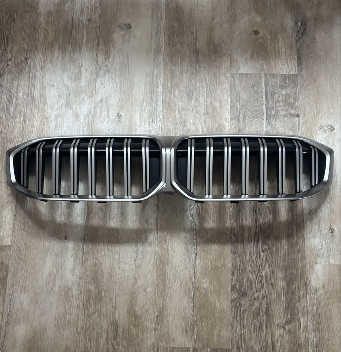 Оригинална решетка BMW G20