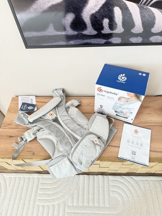 Продам эргорюкзак ergobaby новый