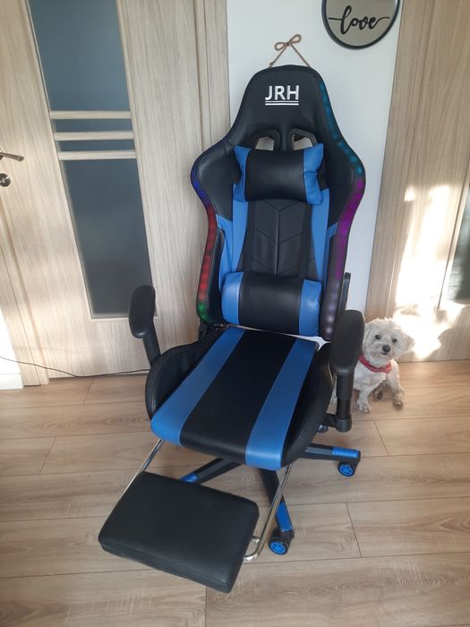 Scaun gaming ergonomic cu suport picioare + LED RGB – reglabil, confort premium