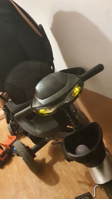 Коляска велосипед трехколесный СРОЧНО