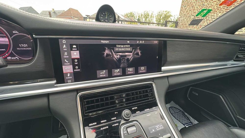 Porsche panamera 4 e-hybrid 69500 €