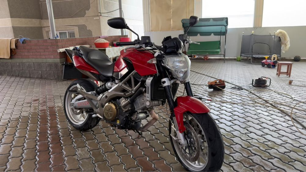 Продам мотоцикл aprilia