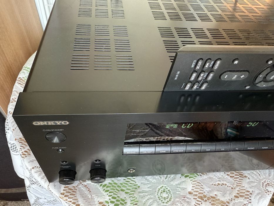 Onkyo TX-NR555 Bluetooth Wi-Fi