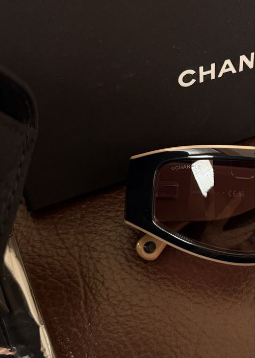 Слънчеви очила черни с бежово