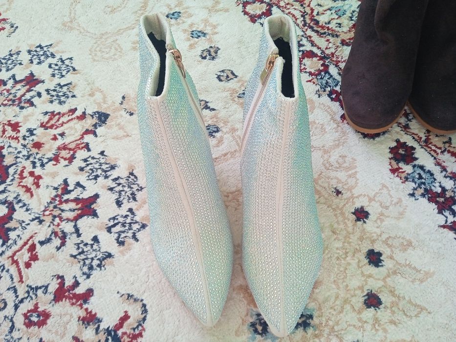 Каблуктар сатылады