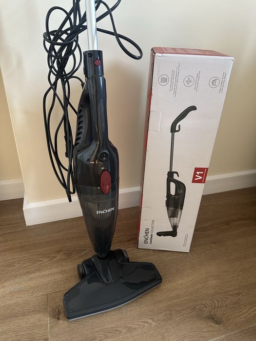 Пылесос легкий для полов и мебели