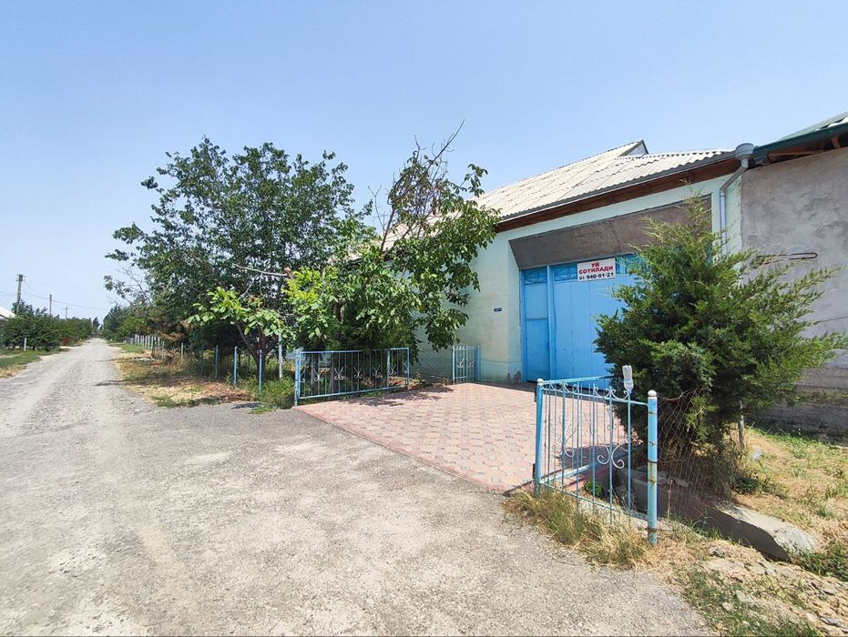 Zomindan 16 sotixli kattagina dala hovli