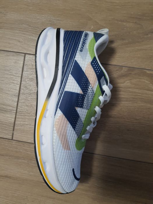 Newbalance mărimea 44
