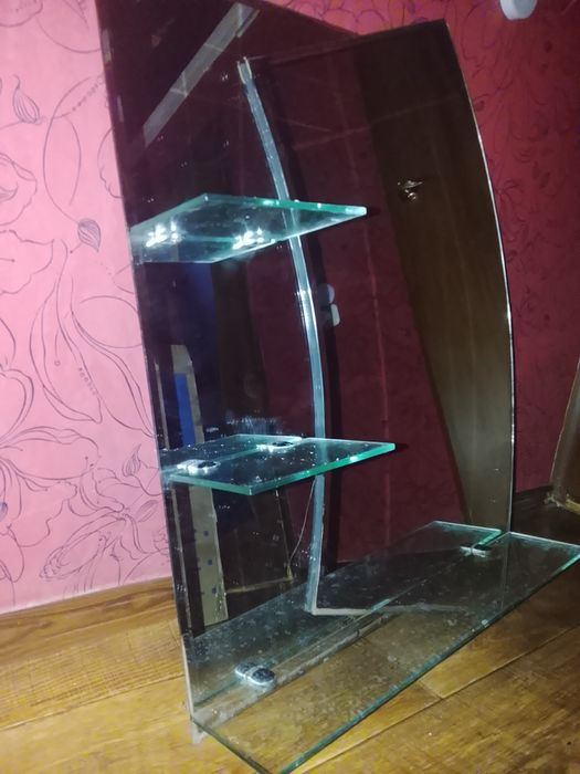 Зеркало в ванную комнату