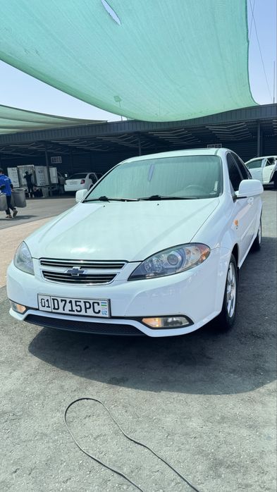 Продаю gentra 2020 года