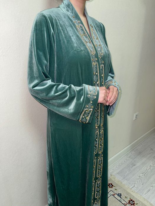 Женский велюровый шапан