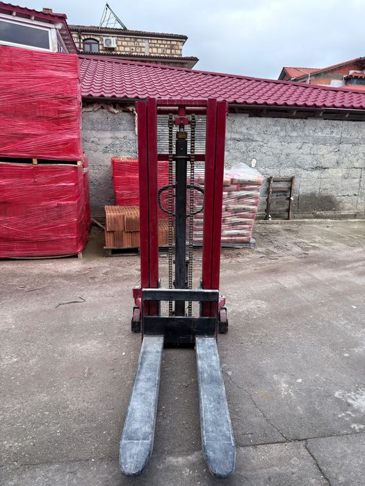 Високоповдигаща палетна количка Liftex HSA1525