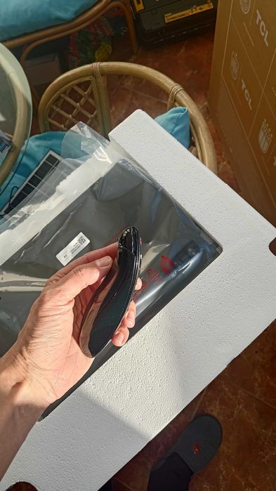 Smart телевизор LG 47 инча + стойка за стена